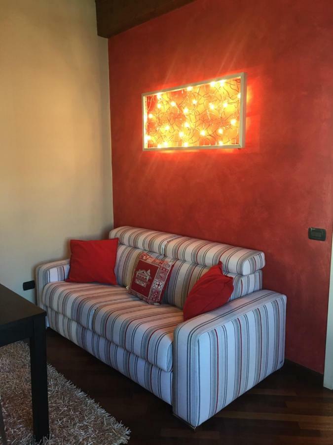 Feeling At Home - Varese Apartment Zewnętrze zdjęcie